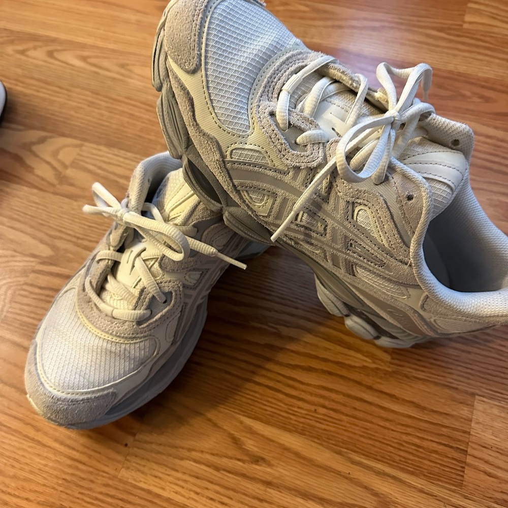 White Asics Gel NYC Sneakers